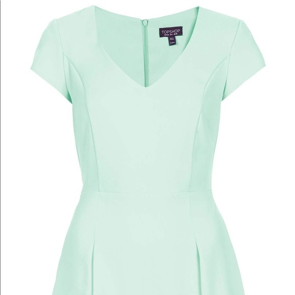 Elegant Light Blue Women's Dress - Picture 5 of 9